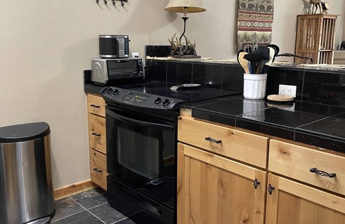 Taos Ski Valley Condominio | Summer fun with cool temps at our Enchanted Condo 1.5 miles from Taos Ski Valley