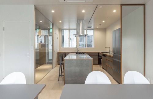 Gifu Casa | Plan for up to 2 people A minimalist space with / Gifu Gifu