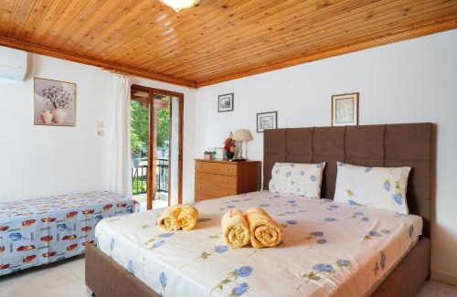 Kinyra Apartamento | Plane TREE