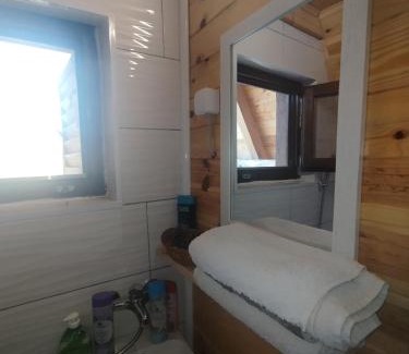 Kremna Casa | Planinska kuca-Jovanovic!