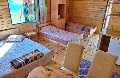 Mojkovac Cabaña | Planinske drvene kolibe,blizu nacionalnog parka Biogradska Gora i rijeke Tare.