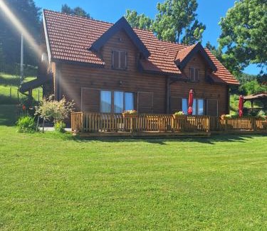 Vrhovine Chalet De Esquí | Planinske kuce Good Night