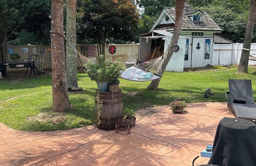 Oak Grove Cabaña | Planning a trip to Columbia? We have the perfect place to stay!