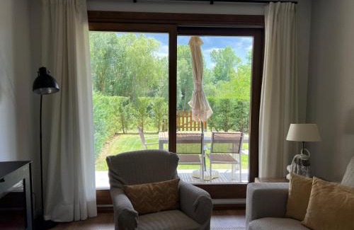 Estavar Apartamento | Planta Baja con jardín y piscina junto a Llivia