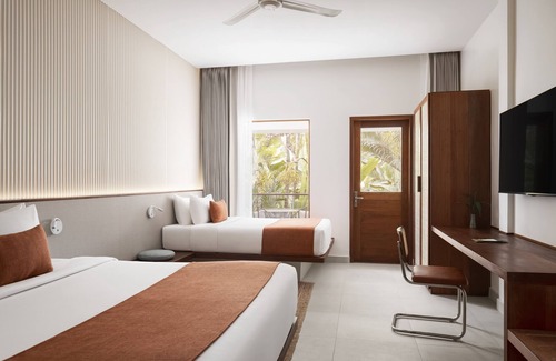 Daun Penh Hotel | Plantation Urban Resort & Spa