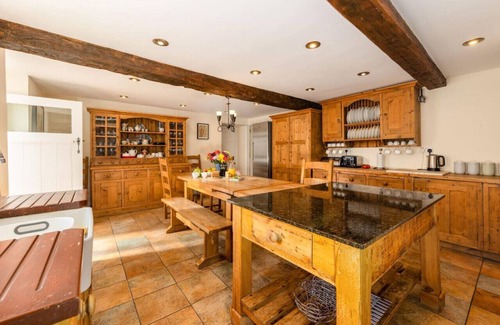 Garn Fadryn Casa | Plas Newydd with Swimming Pool