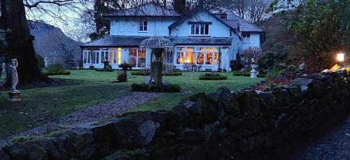 Tremadog Cama Y Desayuno | Plas Tan-Yr-Allt Historic Country House B&B