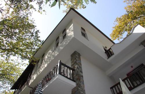 Kala Nera Apartamento | PLATANOFYLLA Studios & Apartments