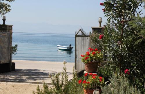 Kala Nera Apartamento | PLATANOFYLLA Studios & Apartments