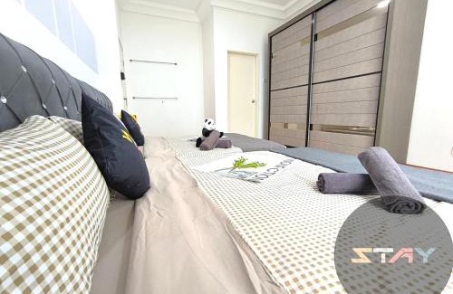 Taman Bukit Mewah Apartamento | Platino Warm and Stylish 10Pax Netflix By STAY