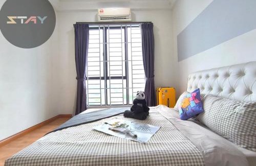 Taman Bukit Mewah Apartamento | Platino Warm and Stylish 10Pax Netflix By STAY