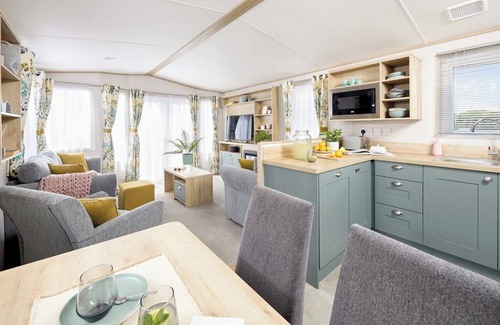 Aberystwyth Casa | Platinum 2 Bed Caravan with Hot Tub No Pets Slp 4