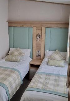 Swalecliffe Otro | Platinum beach villa