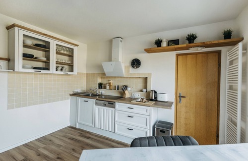 Plettenberg Apartamento | Platz, Charme & ein Hauch Luxus: Happy Place mit Whirlpool, Sauna und Traumblick
