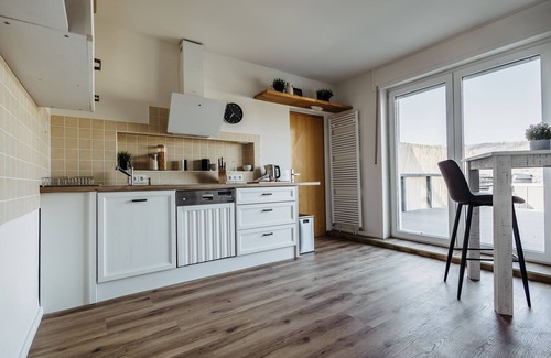 Plettenberg Apartamento | Platz, Charme & ein Hauch Luxus: Happy Place mit Whirlpool, Sauna und Traumblick