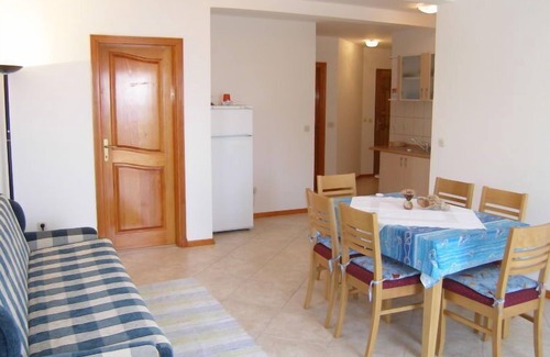 Orebic Apartamento | Plavac Mali by Interhome