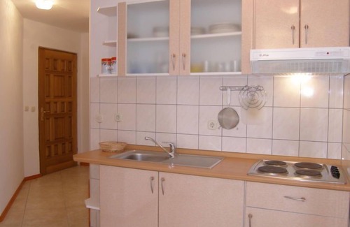 Orebic Apartamento | Plavac Mali by Interhome