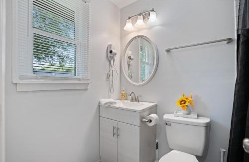 Clarksville Casa | Play & Stay - Freshly Updated, Workspace & Games