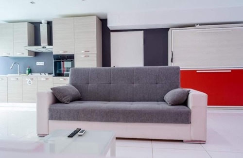 Castelldefels Apartamento | PLAYA A 3 MINUTOS .PARKING, BARBACOA.APARTAMENTO CASTELLDEFELS