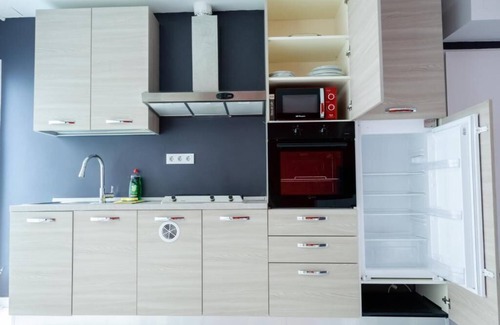 Castelldefels Apartamento | PLAYA A 3 MINUTOS .PARKING, BARBACOA.APARTAMENTO CASTELLDEFELS