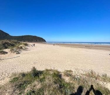 Santona Apartamento | Playa de Berria -Apartamento con piscina y vistas al mar
