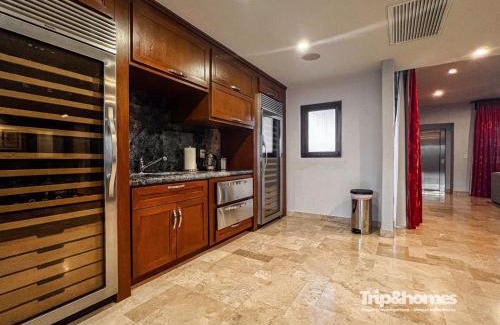 La Paz Apartamento | Playa de La Paz 1 Br Luxury Condo & access to Beach Club