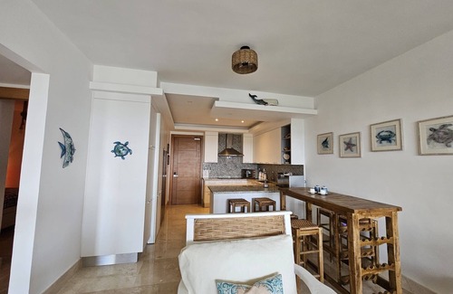 Residencial El Doral Apartamento | Playa Dorada: Cozy family friendly beachfront 3 bedroom /3 bathroom apartment.
