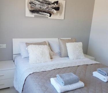 Pueblo Latino Apartamento | Playa Elisa Bay MP009