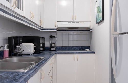 Isla Verde Apartamento | Playa Escondida 1BDR Oceanview P Parking