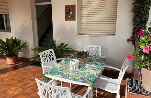 Bueu Casa | Playa, Jardín y piscina en Cabo Udra