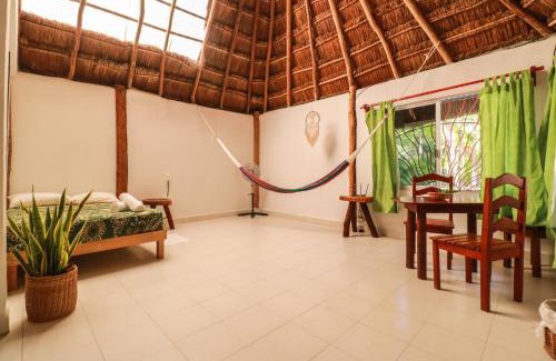 Zona Hotelera Otro | Playa Lakin-ha beachfront cabins