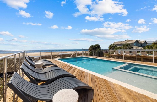 Indian Pass Casa | Playa Plata: Amazing 7BR Beachfront- Pet Friendly, Sleeps 23, Private Pool!