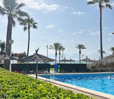 Coveta Fuma Apartamento | Playa y montaña 1ª linea Piscina Parking AC