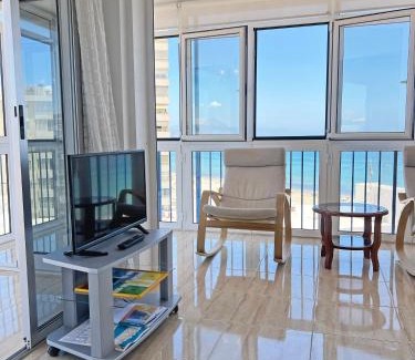 Coveta Fuma Apartamento | Playa y montaña 1ª linea Piscina Parking AC