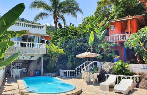 Daniela Cabaña | Playana - Cozy beach cottage located in frontsea Azorean Villa - Nature & Beach