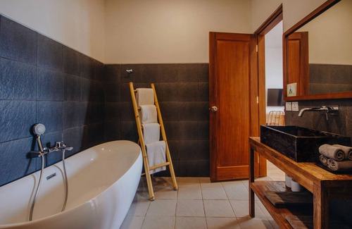 Jungut Batu Hotel | Playgrounds Wave Lodge