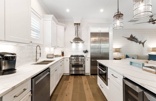 White's Gulfview Casa | Playing Hooky - Private Pool and Beach Access + Bikes