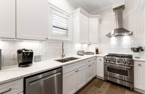 White's Gulfview Casa | Playing Hooky - Private Pool and Beach Access + Bikes