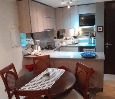 Nunoa Apartamento | Plaza Ñuñoa Depto 5 personas 2 dormitorios 2 baños 1 estacionamiento