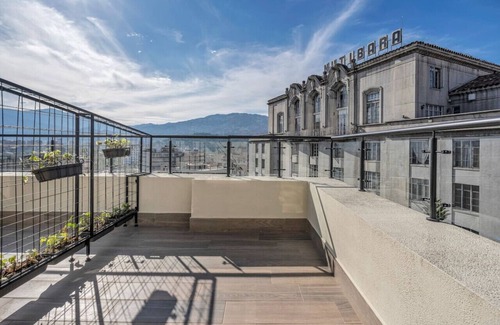 Villa Nueva Apartamento | Plaza botero loft in downtown near Metro station