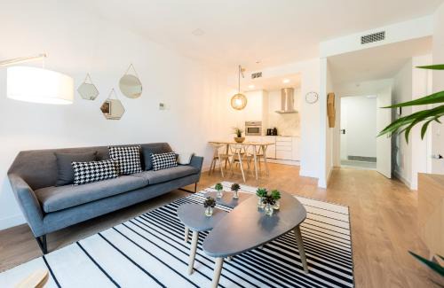 Moncloa - Arguelles Apartamento | Plaza de España Skyline