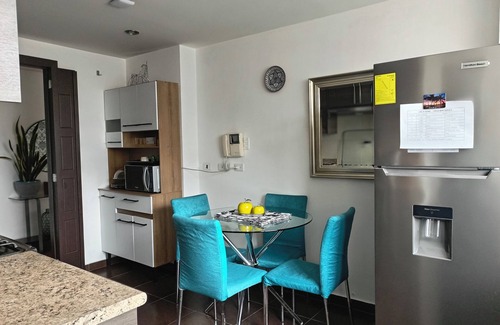 La Mariscal Apartamento | PLAZA FOCH Area - APARTMENTS with Balcony