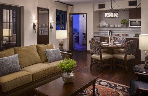 Westwood Hotel | Plaza La Reina