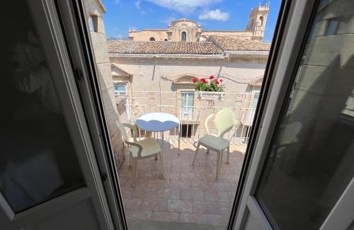 Avola Cama Y Desayuno | Plaza Rooms