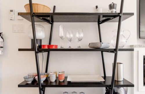 La Petite-Patrie Apartamento | Plaza12 - StringLights, XL Terrace, restos & shops