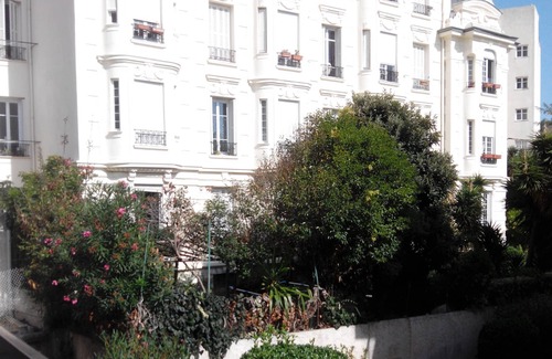 Mantega Apartamento | Agradable 2 habitaciones con terraza y garaje, en paz