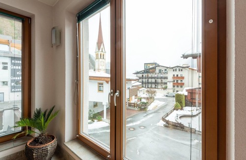 Unterlaengenfeld Apartamento | Piacevole appartamento con giardino a Längenfeld