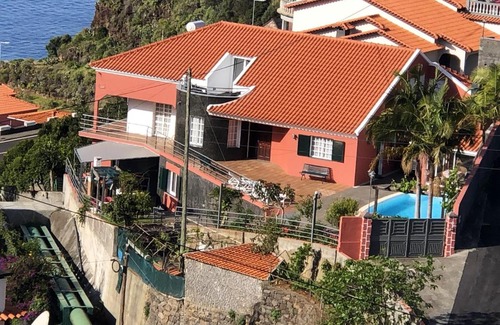 Estrela da Calheta Apartamento | Pleasant Apartment with Private Pool in Lombo Do Doutor - 50 m²