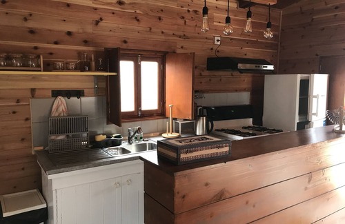 Angra do Heroismo Chalet De Esquí | Pleasant cabin with Páteo 5 minutes from the City