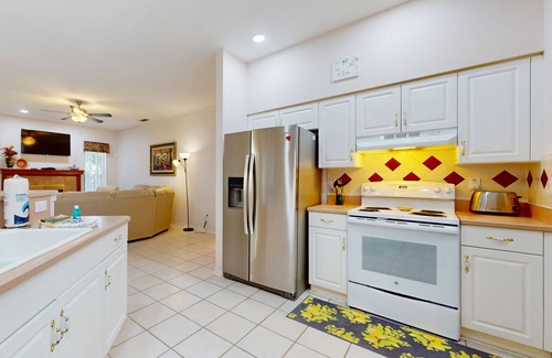 Indian Trails Casa | Pleasant home near golfing with patio & designated workspace